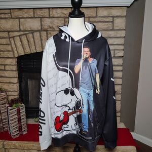 Unique Snoopy/Gary Allen Graphic Hoodie Large